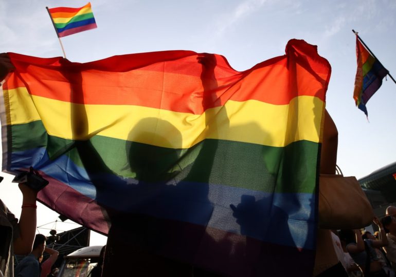 Des centaines de leaders religieux appellent à bannir les « thérapies de conversion » et lois criminalisant les LGBT+