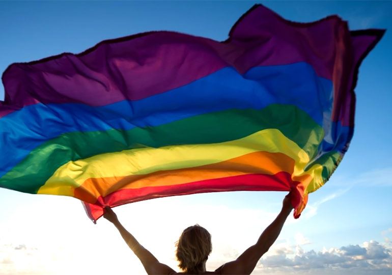 En Iran, deux militantes LGBT+ condamnées à mort pour « promotion de l’homosexualité »