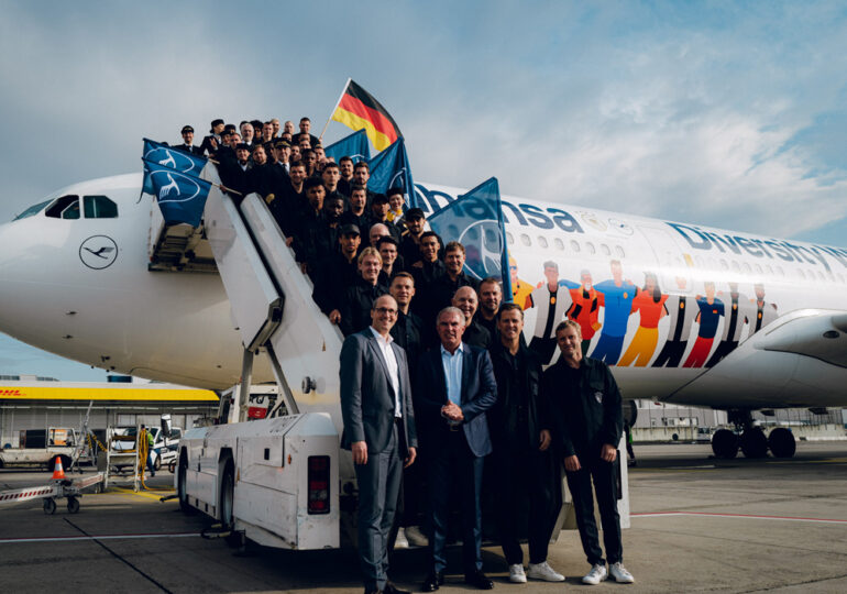 Mondial 2022 : L’équipe allemande s'envole pour le Qatar dans un avion aux couleurs de la « diversité »