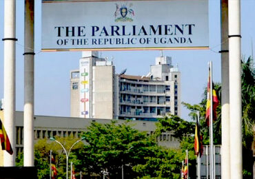 Nouvelle offensive législative en Ouganda pour pénaliser le soutien aux personnes LGBT+