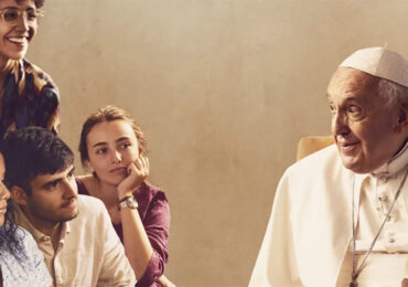 Homosexualité, genre, droits LGBT+ : Sur Disney+, une « conversation » sans tabou avec le pape 