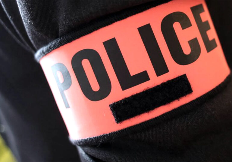 Un suspect de 17 ans en garde à vue après l'attaque à l’explosif du centre LGBTI de Touraine