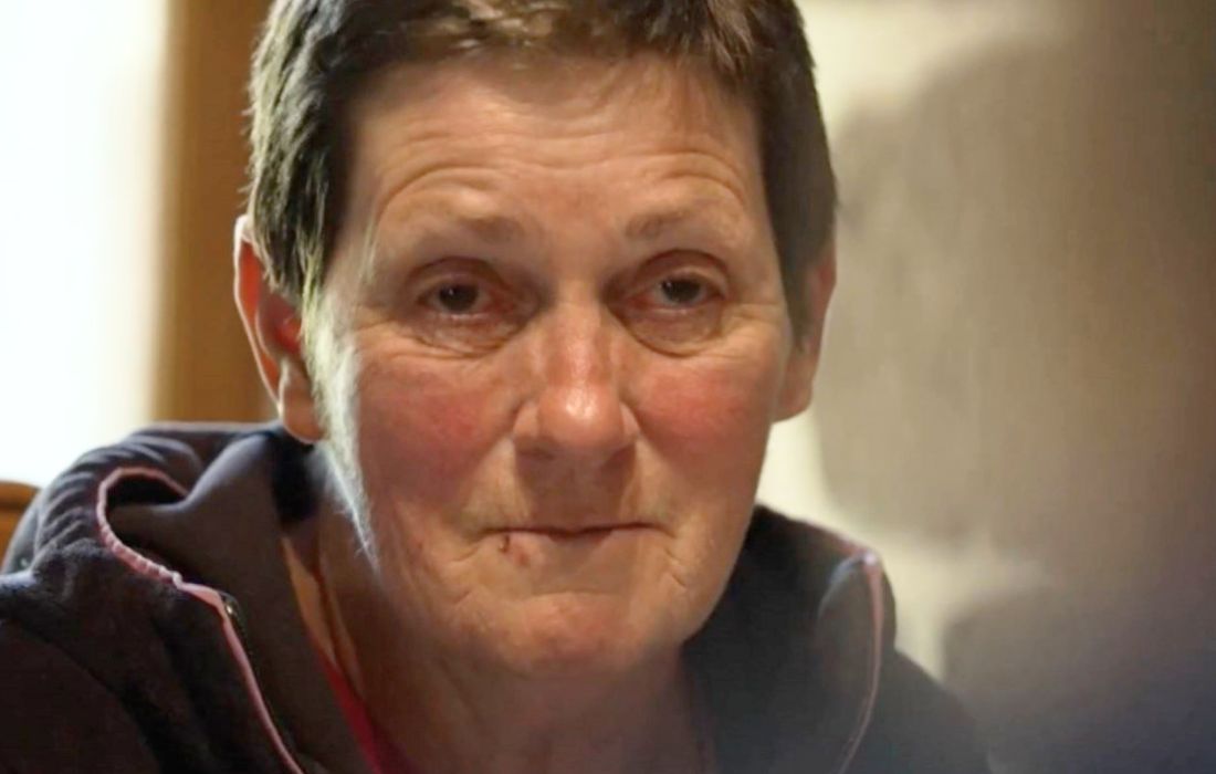 Harcèlement lesbophobe : Christine Paccoud, veuve de Caroline Grandjean, porte plainte contre l’Éducation nationale