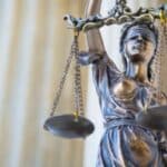 Huit ans de prison pour des guets-apens homophobes à Paris