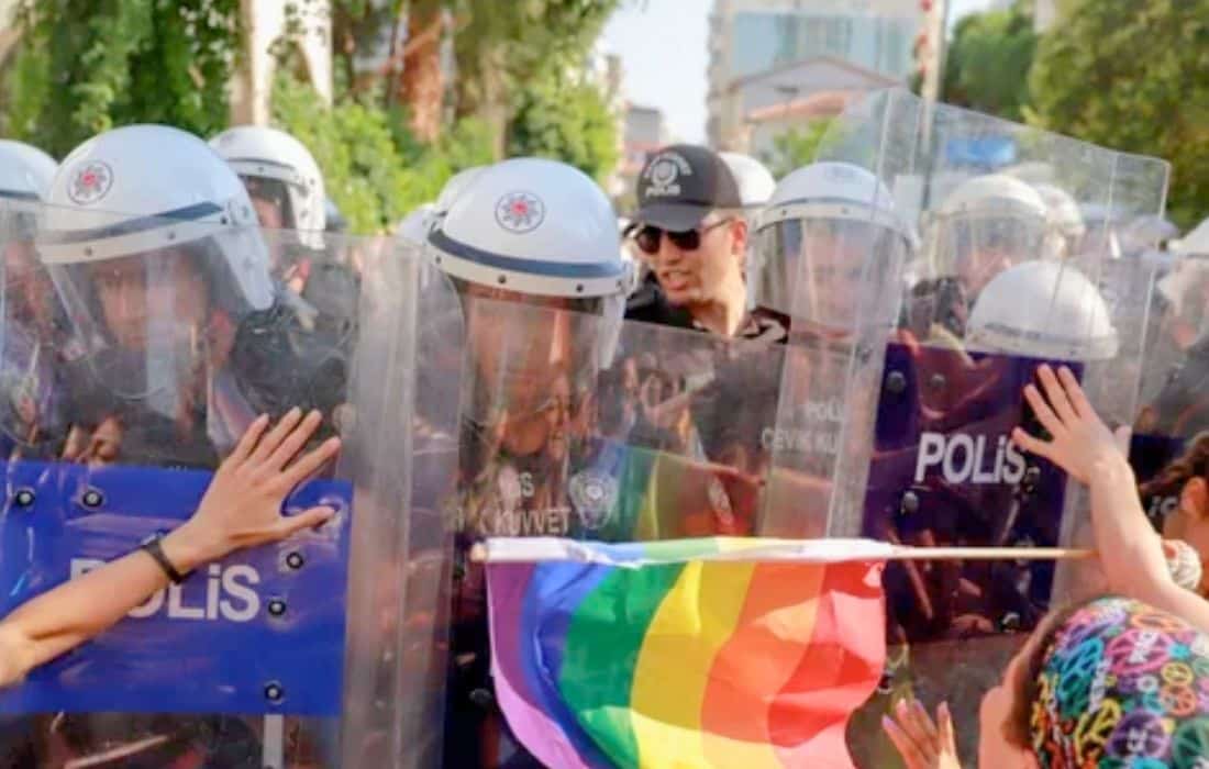 Turquie : un projet de loi prévoit de pénaliser la « promotion » des identités LGBTQIA+