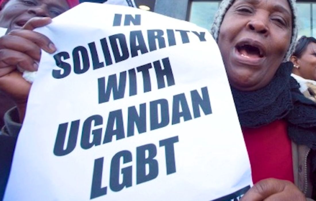 Ouganda : deux jeunes femmes incarcérées « pour s’être embrassées », illustration de la répression anti-LGBTQ+
