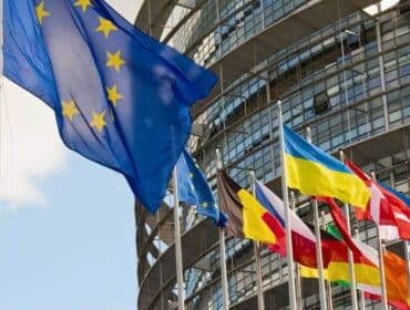 Le Parlement européen adopte une résolution appelant à interdire les « thérapies de conversion » dans l’Union