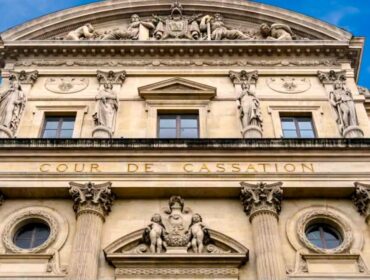 Le Salon Beige et l’abbé Guy Pagès condamnés pour injures homophobes par la Cour de cassation