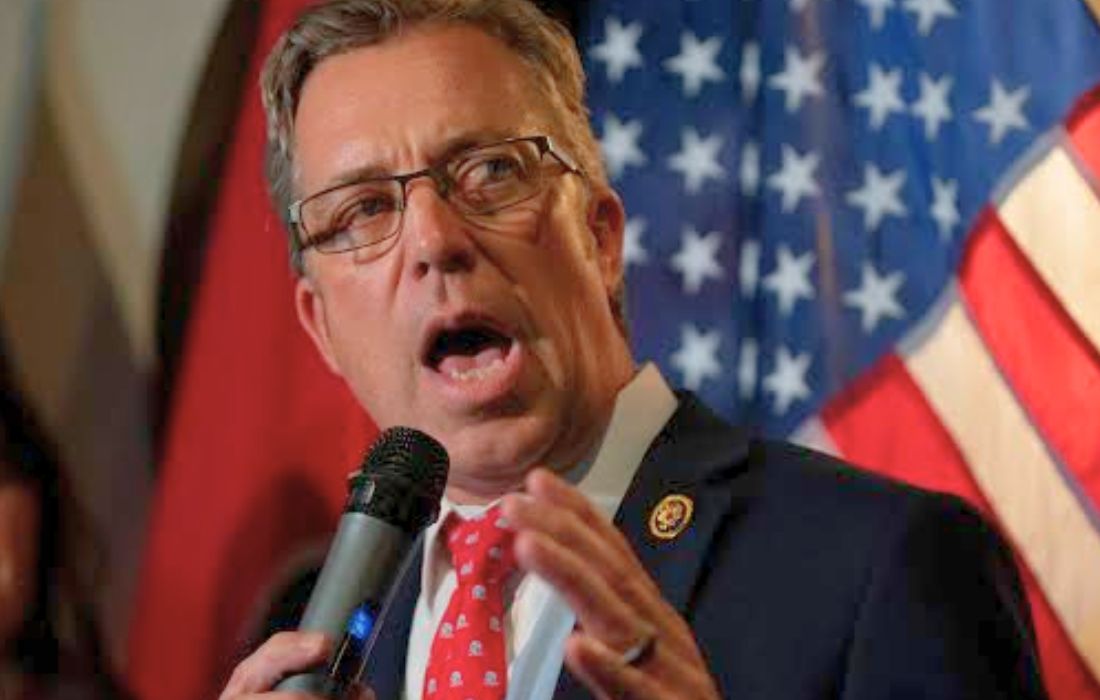 États-Unis : le républicain Andy Ogles, qui affirmait que « l’homosexualité n’a pas sa place en Amérique », battu dans sa primaire